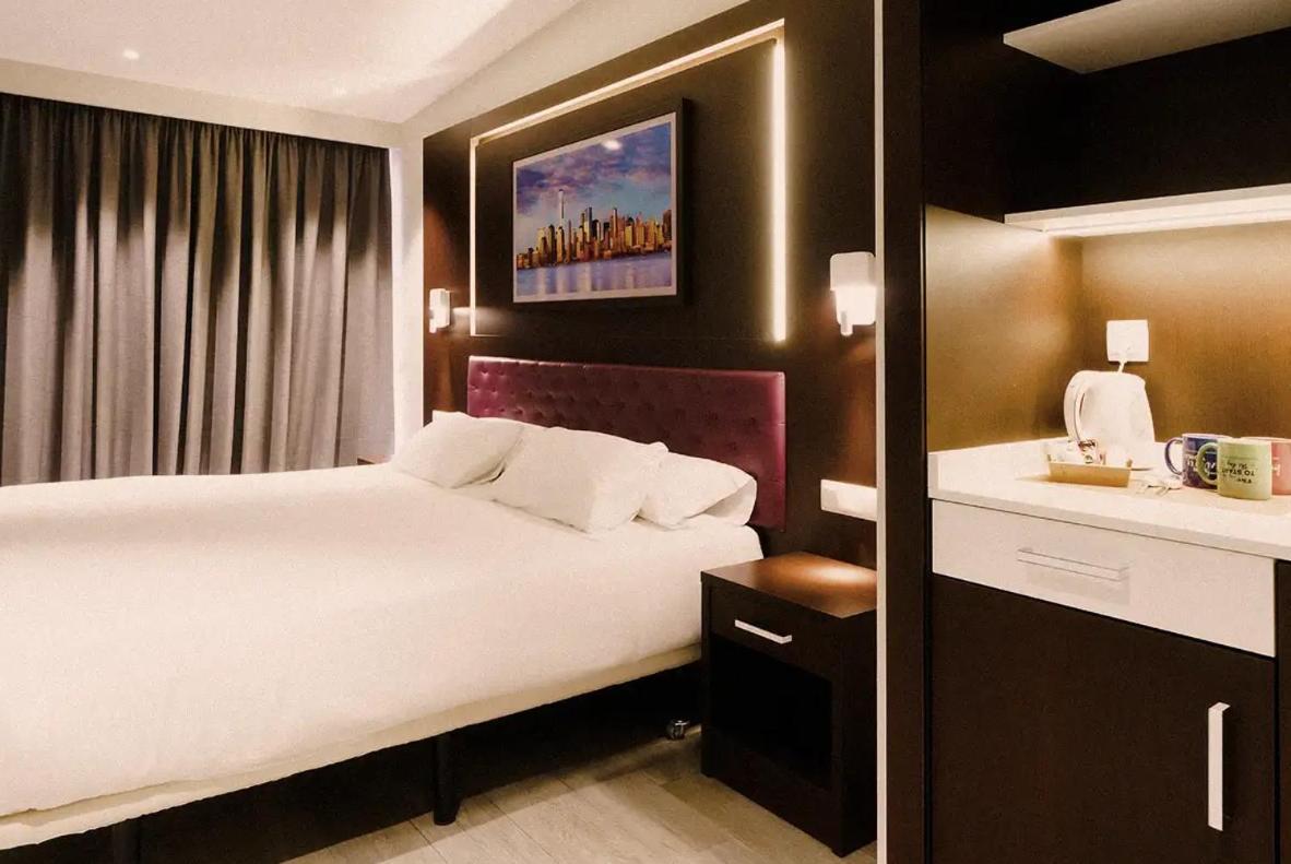 Marina Resort Benidorm - The Original Benidorm Vibe Phòng bức ảnh