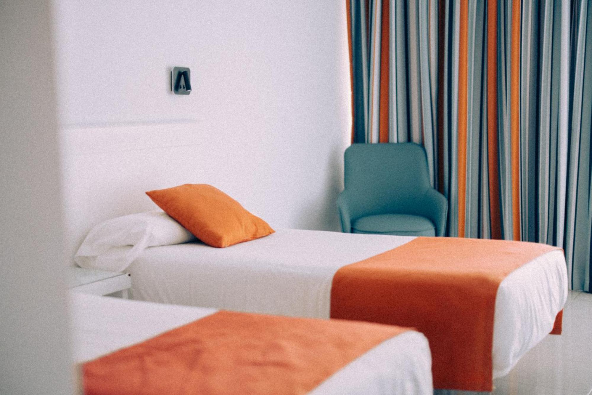 Marina Resort Benidorm - The Original Benidorm Vibe Ngoại thất bức ảnh