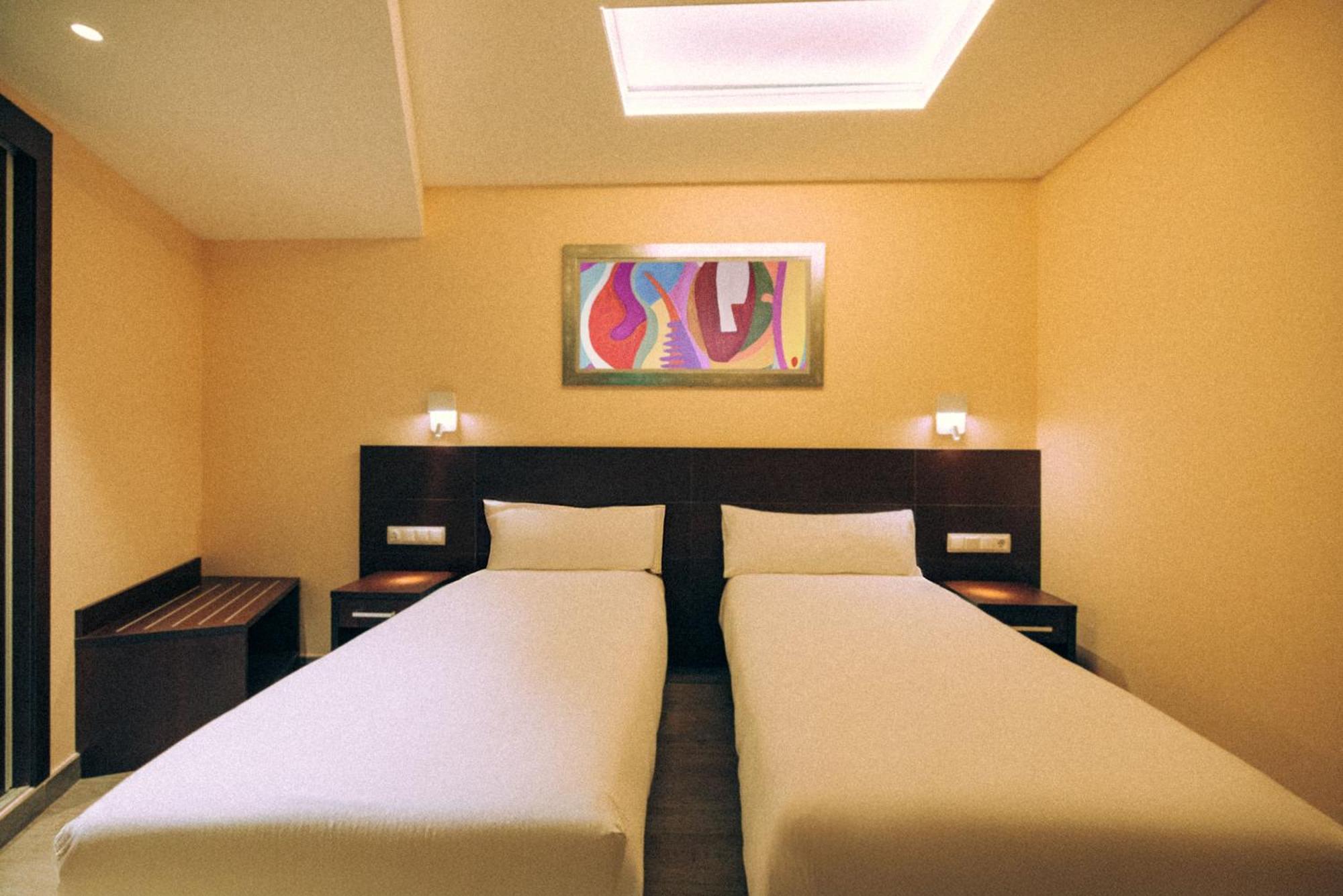 Marina Resort Benidorm - The Original Benidorm Vibe Phòng bức ảnh