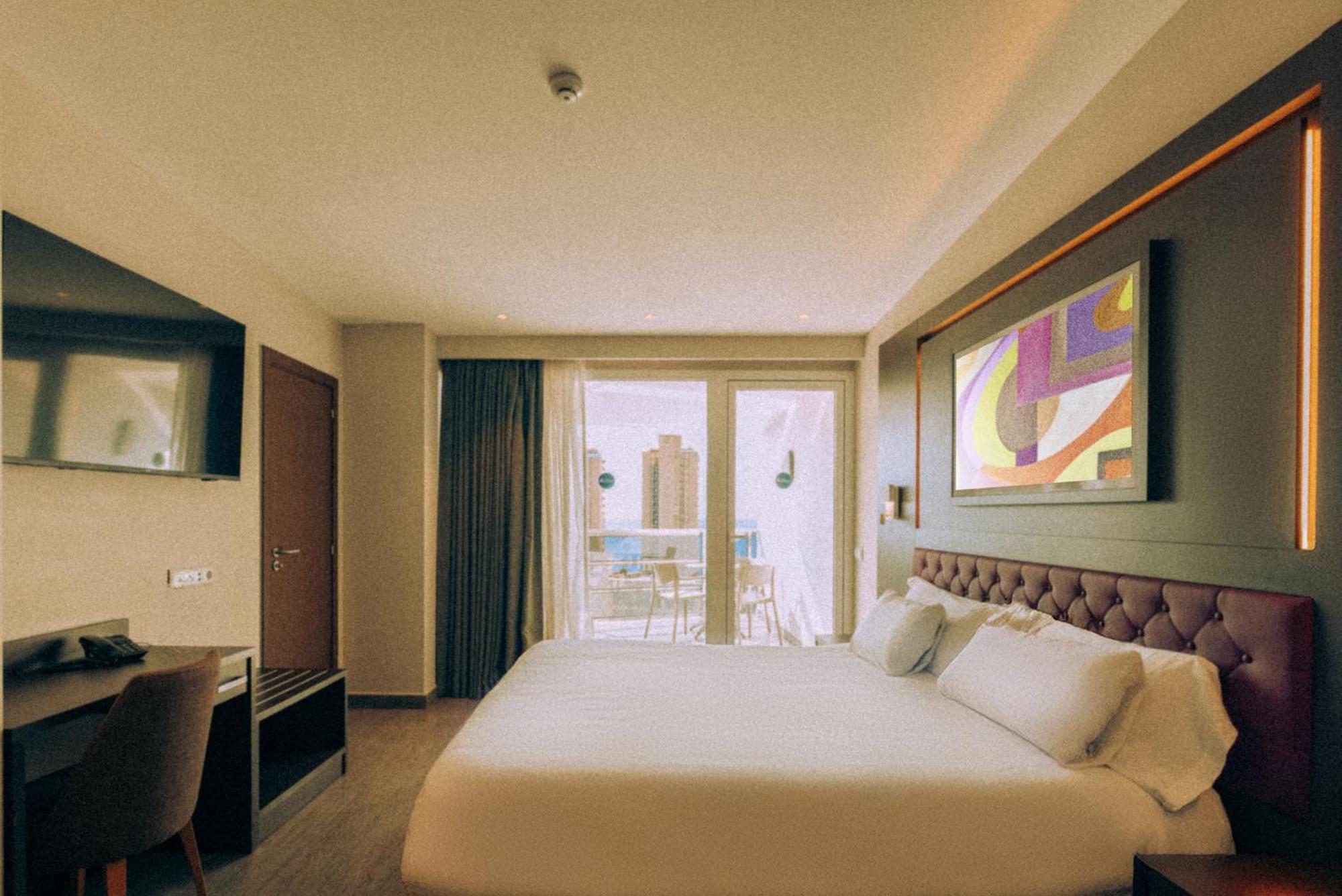 Marina Resort Benidorm - The Original Benidorm Vibe Ngoại thất bức ảnh